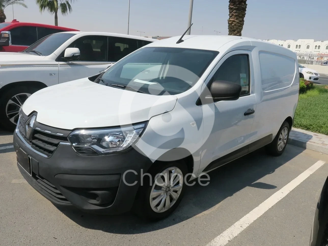 رينو اكسبريس 2023 عادي 60,000 كم 4 سلندر سحب امامي فان- باص أبيض تحت الضمان