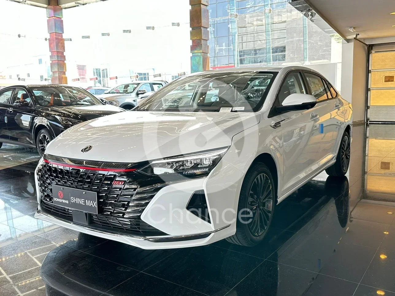دونج فنج شاين ماكس 2024 اوتوماتيك 0 كم 4 سلندر سحب امامي سيدان أبيض تحت الضمان